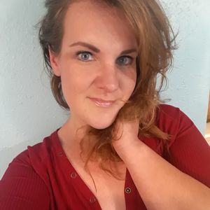 Meet your Posher, Debby